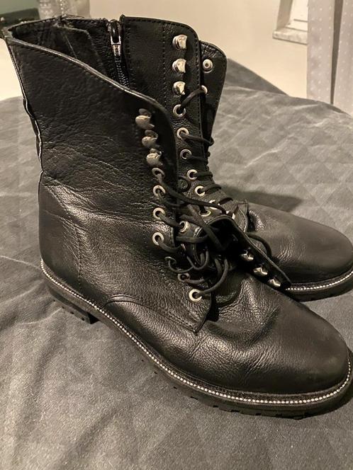 Stijlvolle zwarte leren veterlaarzen – Van Dalen – Maat 39., Kleding | Dames, Schoenen, Ophalen of Verzenden