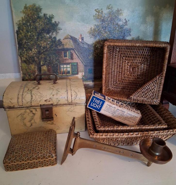 Birma riet Blik Doosje Kandelaar Verkade waxinelichtjes., Antiek en Kunst, Curiosa en Brocante, Ophalen of Verzenden