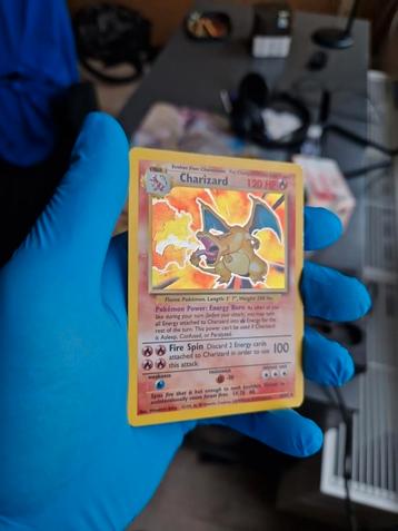 Charizard 4/102 Holo Base Set 1999 Wotc beschikbaar voor biedingen