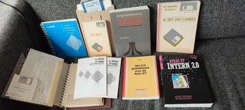 Atari ST boeken, software, basic beschikbaar voor biedingen
