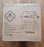 Nieuw! Houtskool bbq Terzo Boretti incl bbq pakket twv 380,-, Tuin en Terras, Houtskoolbarbecues, Ophalen of Verzenden, Nieuw