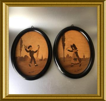 Twee antieke houten lijstjes, inlegwerk hout beschikbaar voor biedingen