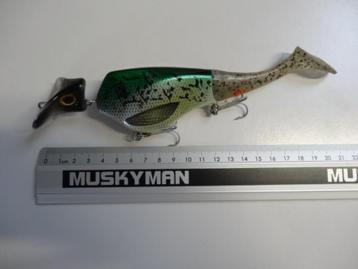 Kunstaas: Headbanger Shad 22 cm Suspending Pluggen beschikbaar voor biedingen