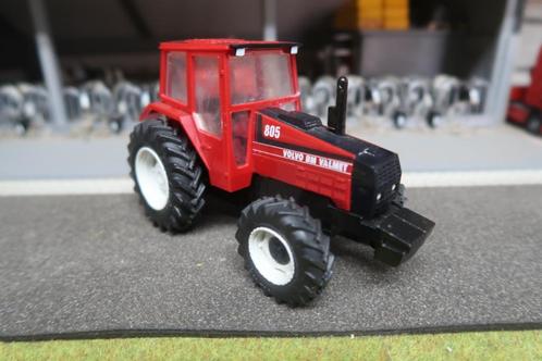 Britains Volvo BM Valmet 805 tractor, Hobby en Vrije tijd, Modelauto's | 1:32, Gebruikt, Tractor of Landbouw, Britains, Ophalen of Verzenden