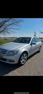 Mercedes C180 Kompressor Estate |Navigatie|schermen|Trekhaak, Auto's, Achterwielaandrijving, 74 €/maand, Zwart, Leder en Stof