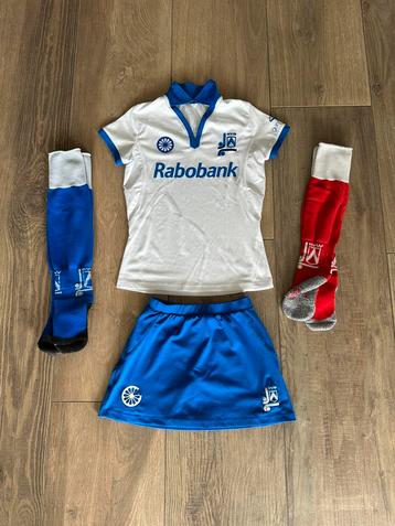 hockeysetje HV Weert beschikbaar voor biedingen