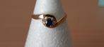 18K Moderne ring in geelgoud safier/diamant, Ophalen of Verzenden, Zo goed als nieuw, 17 tot 18, Met edelsteen