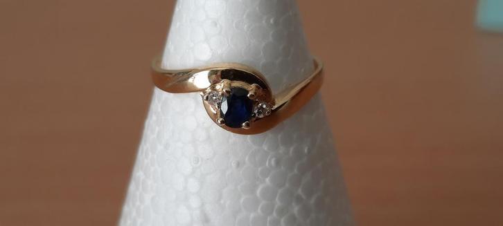 18K Moderne ring in geelgoud safier/diamant, Sieraden, Tassen en Uiterlijk, Ringen, Zo goed als nieuw, Dame, 17 tot 18, Goud, Goud