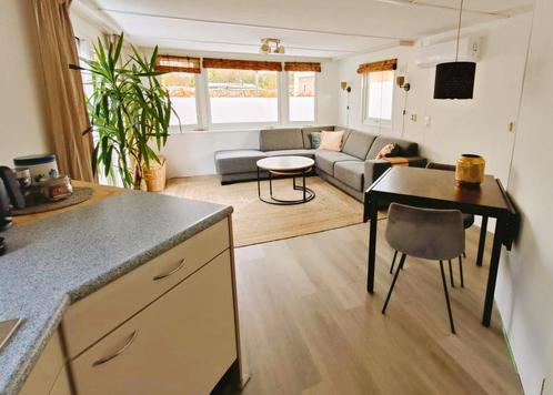 Licht chalet op camping midden op de veluwe., Caravans en Kamperen, Stacaravans, Ophalen