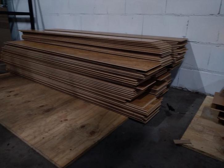 Laminaat vloer, Doe-het-zelf en Verbouw, Vloerdelen en Plavuizen, Laminaat, Hout, 50 tot 150 cm, 10 tot 30 cm, 10 m² of meer, Ophalen