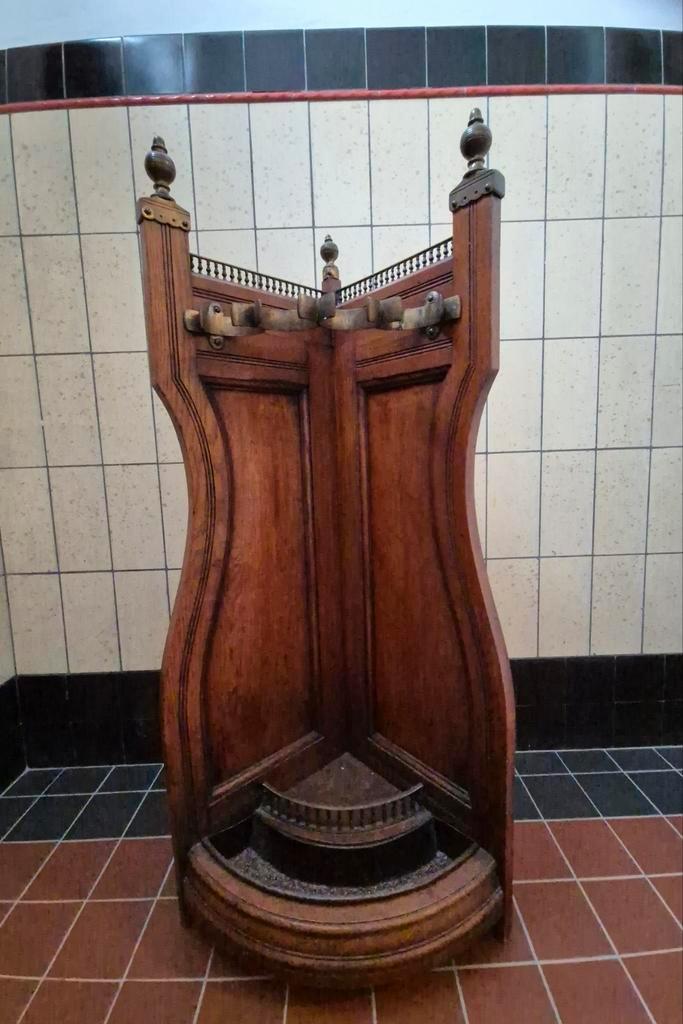 Paraplubak antiek, Huis en Inrichting, Woonaccessoires | Paraplubakken, Ophalen