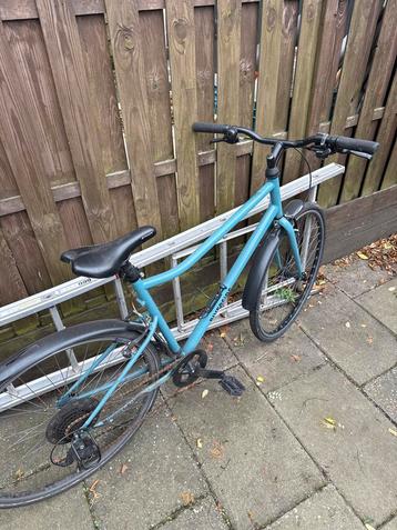 Blauwe Stadsfiets - Opknapper beschikbaar voor biedingen