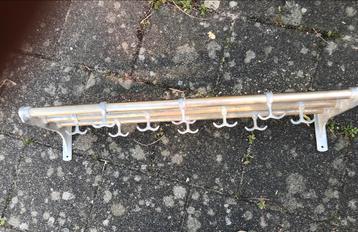 Kapstok jaren 50 beschikbaar voor biedingen