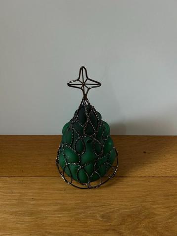 kerstboom van glas beschikbaar voor biedingen