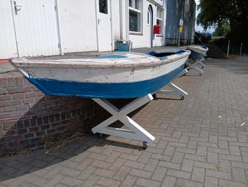 Vissersboot ter decoratie Grieks of indonesisch, oesterbar beschikbaar voor biedingen