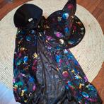 Toverheksen kostuum set - cape en hoed, Ophalen of Verzenden, Zo goed als nieuw, 122 t/m 128, Meisje