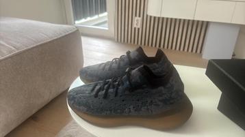 Yeezy sportschoenen, origineel, maat 43, bijna niet gedragen beschikbaar voor biedingen