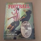 2 boeken Engelstalig Voetbal en Boksen  Football & Boxing, Ophalen of Verzenden, Zo goed als nieuw, Buitenlandse clubs, Boek of Tijdschrift