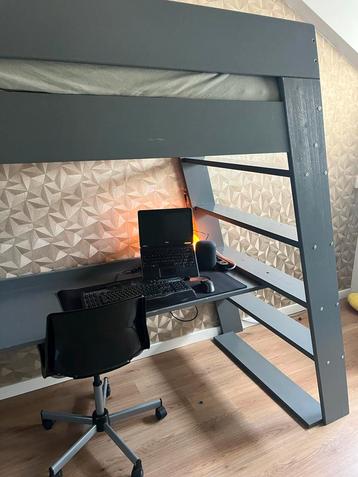 Grijze Woood Hoogslaper Julien met LED-strip beschikbaar voor biedingen