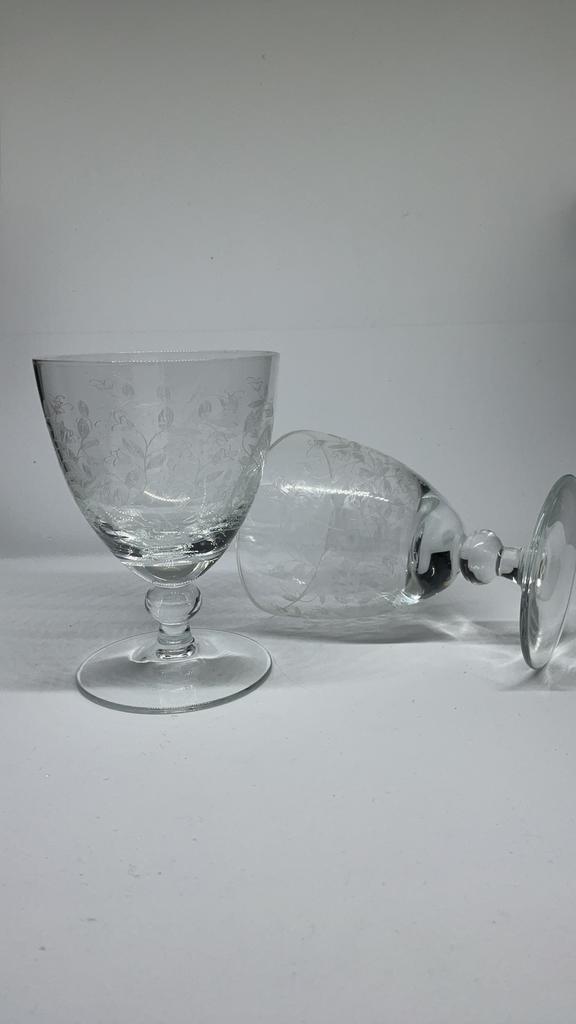 Twee kristallen wijn/port glazen - BOHEMIA - mooi geëtst, Antiek en Kunst, Antiek | Glas en Kristal, Ophalen of Verzenden