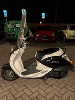 Sym mio snor 2008 start en rijdt prima, Fietsen en Brommers, Scooters | SYM, Gebruikt, Benzine, 50 cc, Maximaal 25 km/u