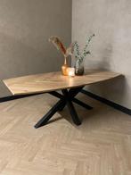 Eiken eettafel Visgraat - MOET WEG, Eikenhout, Nieuw, Vijf personen of meer, 150 tot 200 cm