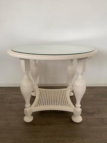 vintage rond houten tafeltje met glasplaat (55 x 68 cm) beschikbaar voor biedingen