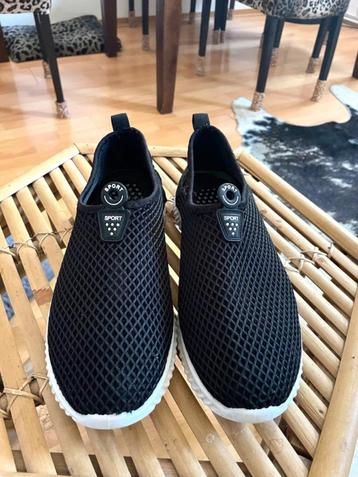 Zwarte boot schoenen met witte zool maat 41 nu 19,99€ beschikbaar voor biedingen