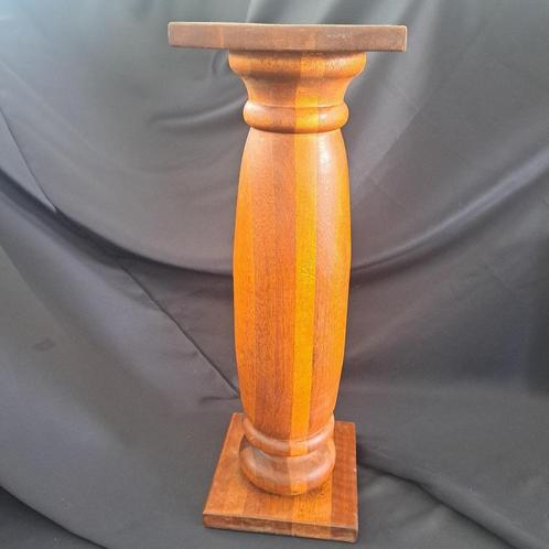 Massieve houten sokkel – vermoedelijk walnoot – 70,5 cm hoog, Huis en Inrichting, Woonaccessoires | Etagères, Gebruikt, Ophalen of Verzenden