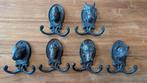 6 Gietijzeren dieren haakjes, Ophalen