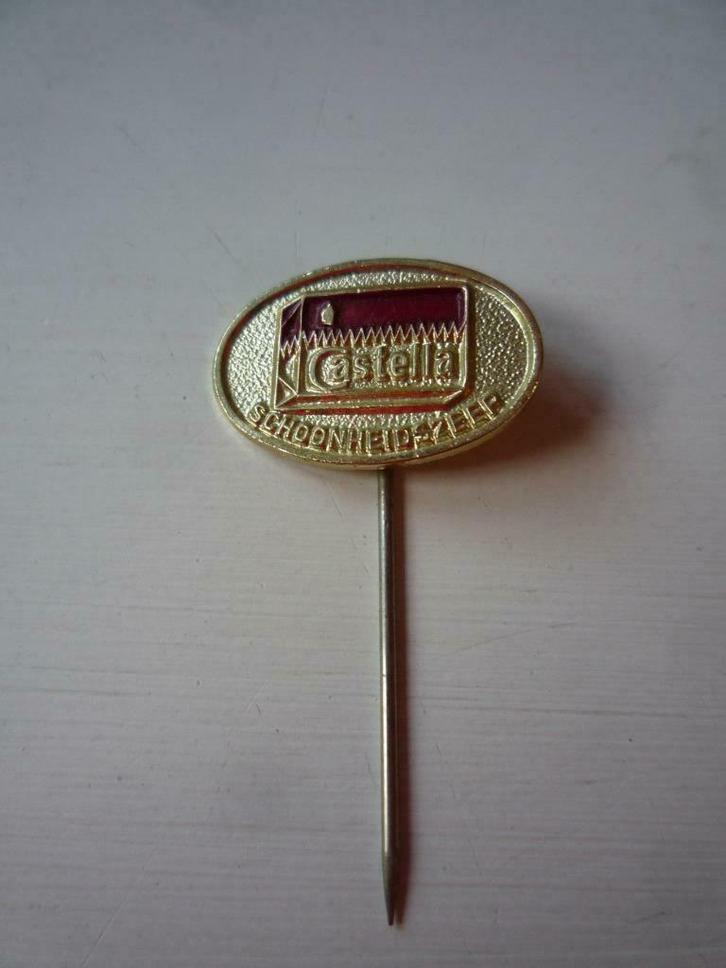 Castella Schoonheidszeep goudkleurig Speldje, Verzamelen, Speldjes, Pins en Buttons, Zo goed als nieuw, Speldje of Pin, Merk, Ophalen of Verzenden
