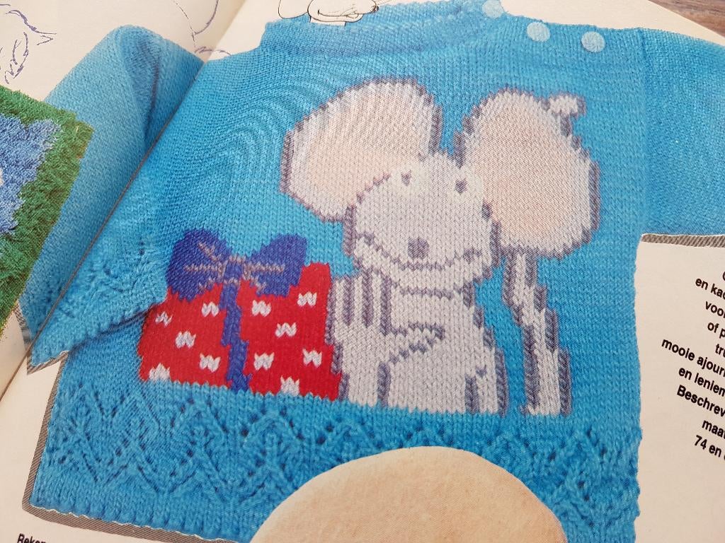 Ieniemini - Sesamstraat - trui breipatroon, Ophalen of Verzenden, Zo goed als nieuw, Breien, Patroon of Boek