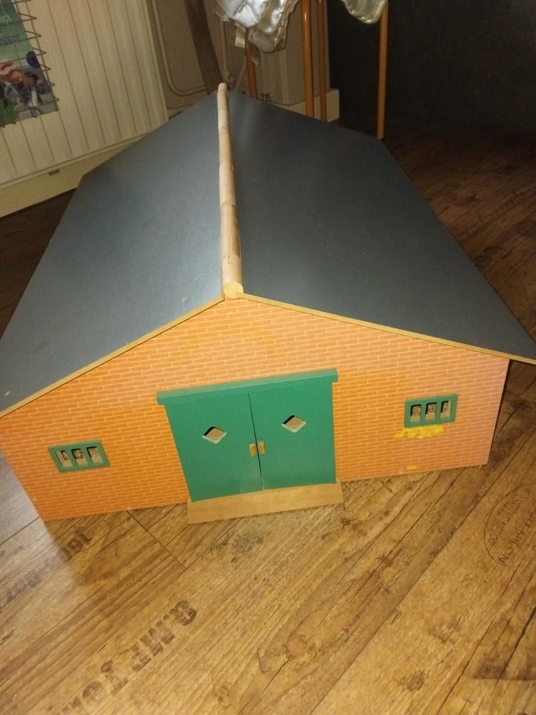 Mooie paardenstal van Kids globe, Kinderen en Baby's, Speelgoed | Houten speelgoed, Ophalen, Gebruikt