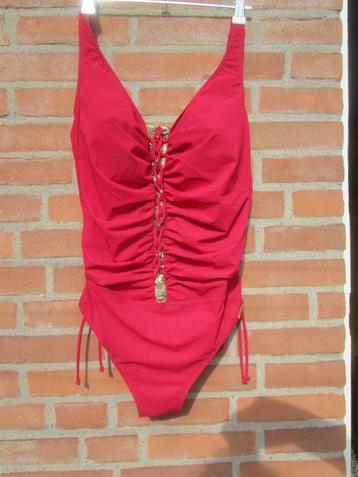 Zwempak/badpak SUNFLAIR mt 40   rood beschikbaar voor biedingen