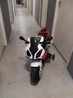 Kinder motor op accu, Fietsen en Brommers, Minibikes, Midibikes en Pitbikes, Ophalen of Verzenden, Zo goed als nieuw, Overige typen