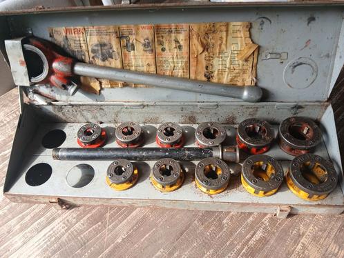 VIRAX Draadsnijset - Vintage Gereedschap, Doe-het-zelf en Verbouw, Gereedschap | Handgereedschap, Gebruikt, Ophalen of Verzenden