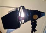 Calumet V300 Bravo 3200K Redhead met Barndoors., Audio, Tv en Foto, Ophalen, Zo goed als nieuw, Lamp of Flitsset