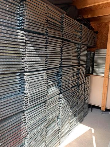 Restpartij legborden juro unirek legbordstelling metalsistem beschikbaar voor biedingen