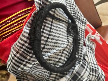 Kleding maat 52 en maat 40 beschikbaar voor biedingen