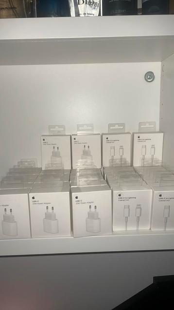 Apple Snelladers & Kabels - Nieuw in Verpakking! beschikbaar voor biedingen