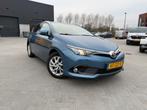 Toyota Auris 1.2T 85KW 5D 2016 Blauw Trend, Auto's, 4 cilinders, 1165 kg, Blauw, Origineel Nederlands