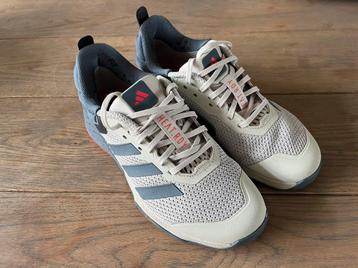 Adidas Training Shoes beschikbaar voor biedingen