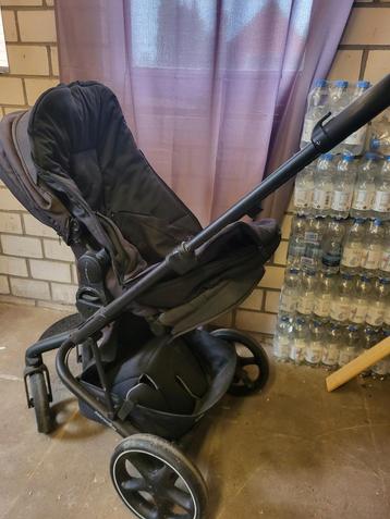 Kinderwagen  beschikbaar voor biedingen