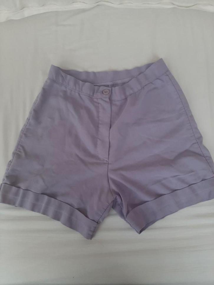 Paarse Shorts Maat S, Kleding | Dames, Broeken en Pantalons, Zo goed als nieuw, Maat 36 (S), Paars, Kort, Ophalen of Verzenden