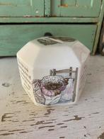 Vintage Wedgwood spaarpot met mrs. Tiggy -Winkle, Ophalen of Verzenden, Zo goed als nieuw, Steen, Aardewerk of Keramiek, Dier