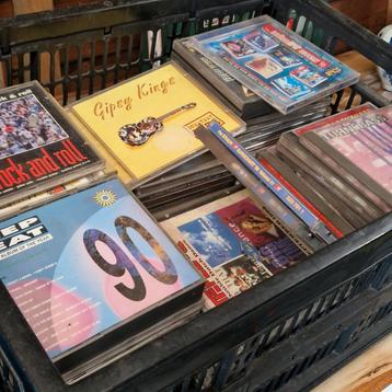 Krat met ca 80+ diverse cd's  beschikbaar voor biedingen