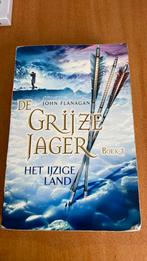 John Flanagan - Het ijzige land, Ophalen of Verzenden, Gelezen, John Flanagan
