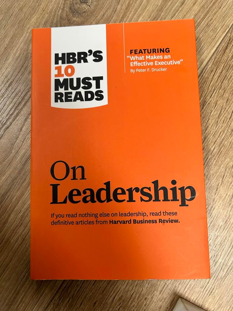 HBR's 10 Must Reads on Leadership, Ophalen of Verzenden, Zo goed als nieuw, Management