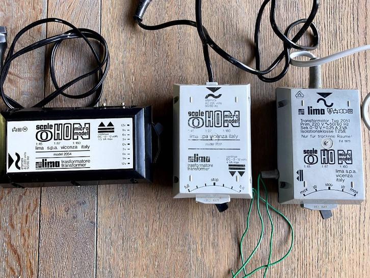 Lima transfos (0267), Hobby en Vrije tijd, Modeltreinen | H0, Gebruikt, Transformator of Voeding, Gelijkstroom, Lima, Ophalen of Verzenden