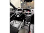 Volvo V40 2.0 D3 Inscription 4Stoel verwarming € 10.950,00, Voorwielaandrijving, 4 cilinders, 1337 kg, Zwart